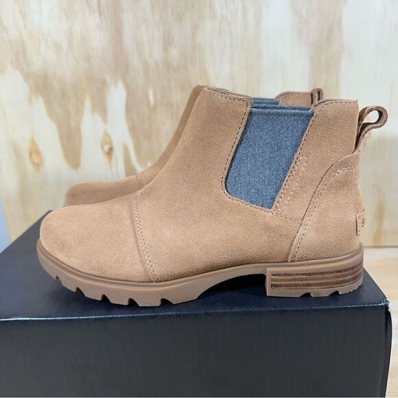 New in Box Sorel Emelie III Chelsea Waterproof Boots Women’s Size 7 - Picture 1 of 6